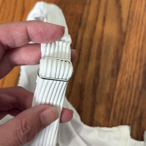 Charlie‎ Holiday Lula Bra Bikini Top Ribbed White size 6 - Picture 4 of 7